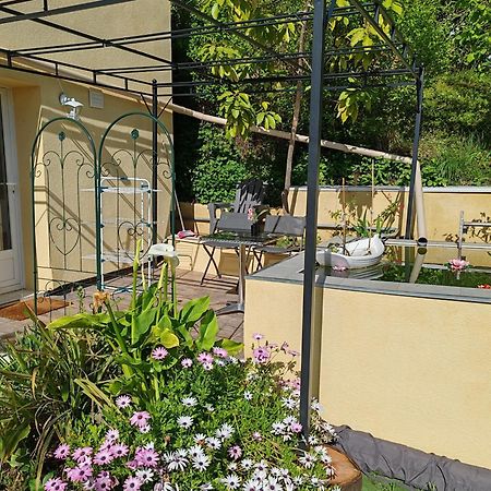 Appartement Aurore En Rez De Jardin Avec Parking Gratuit Vence Zewnętrze zdjęcie