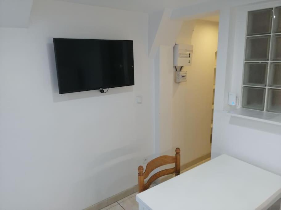 Appartement Aurore En Rez De Jardin Avec Parking Gratuit Vence Zewnętrze zdjęcie