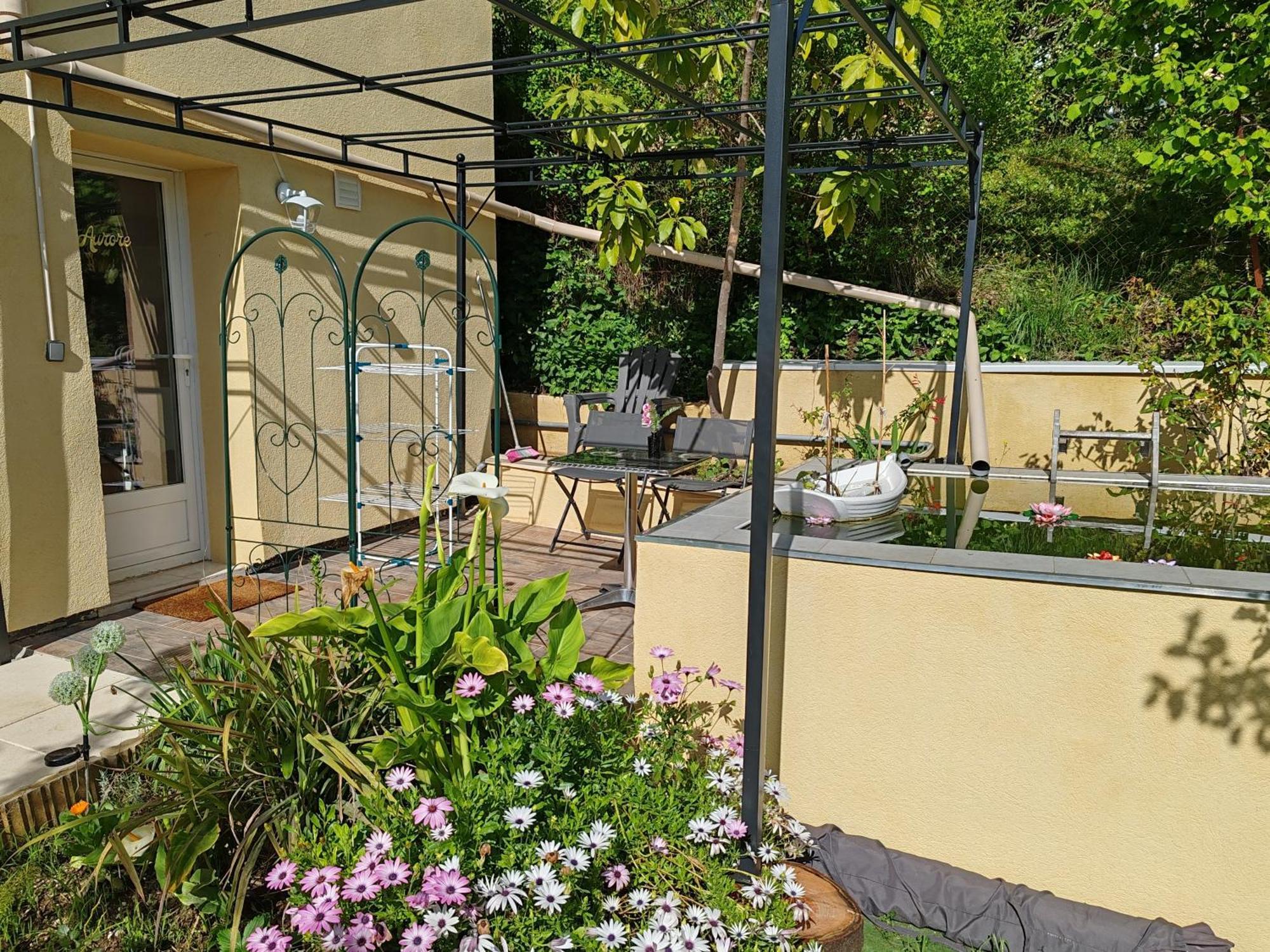 Appartement Aurore En Rez De Jardin Avec Parking Gratuit Vence Zewnętrze zdjęcie